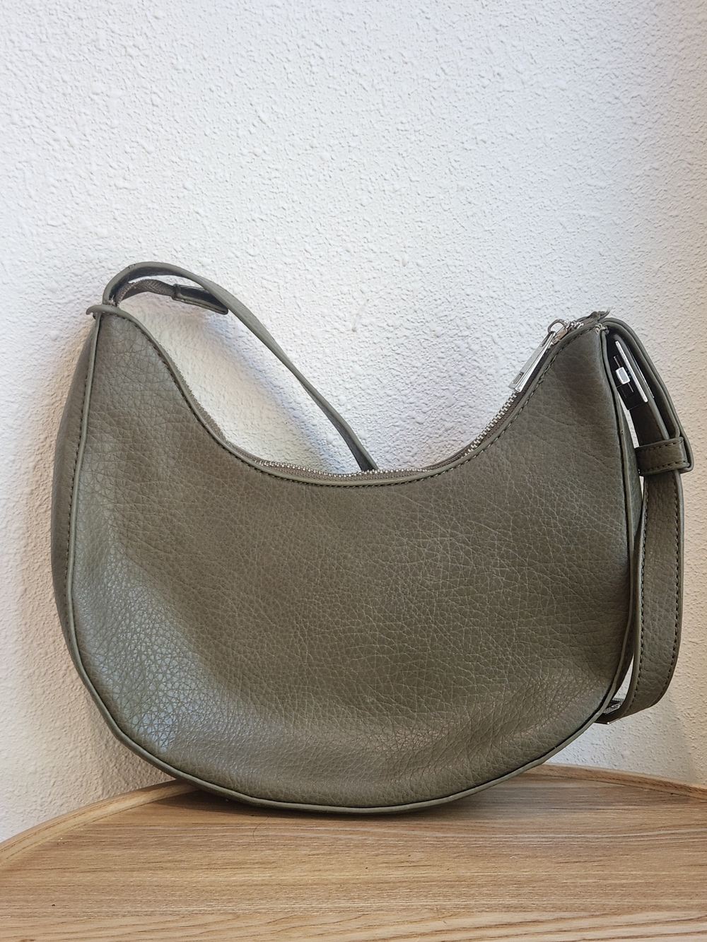 LIKE DREAMS Vegan Leather Everyday Crescent Hobo Bag in Olive Green